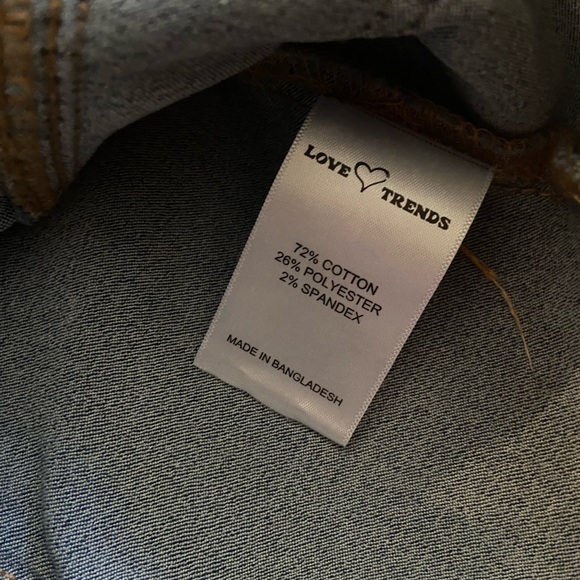 NWT Love Tree Blue Denim Vest - Missing Hardware! - Picture 4 of 4